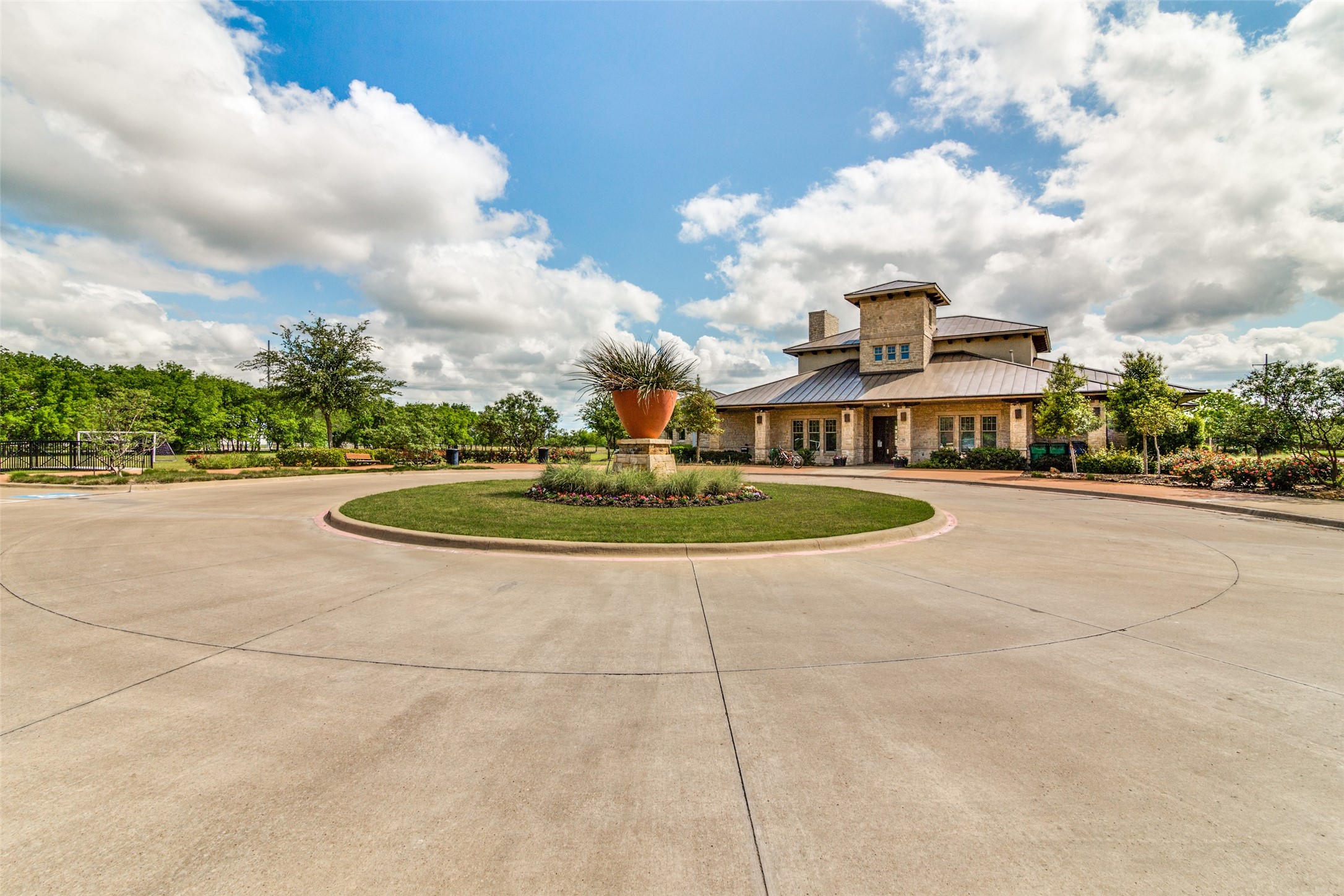 877 Darst Drive Fate TX 75189