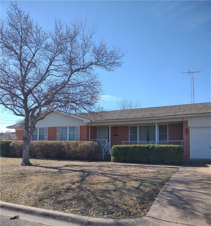 202 N Avenue T Clifton TX 76634