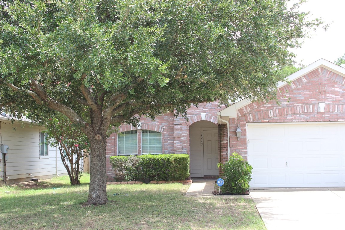 1213 Oak Hollow Lane Anna TX 75409