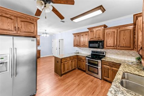 32 North Shore Circle Waco TX 76708