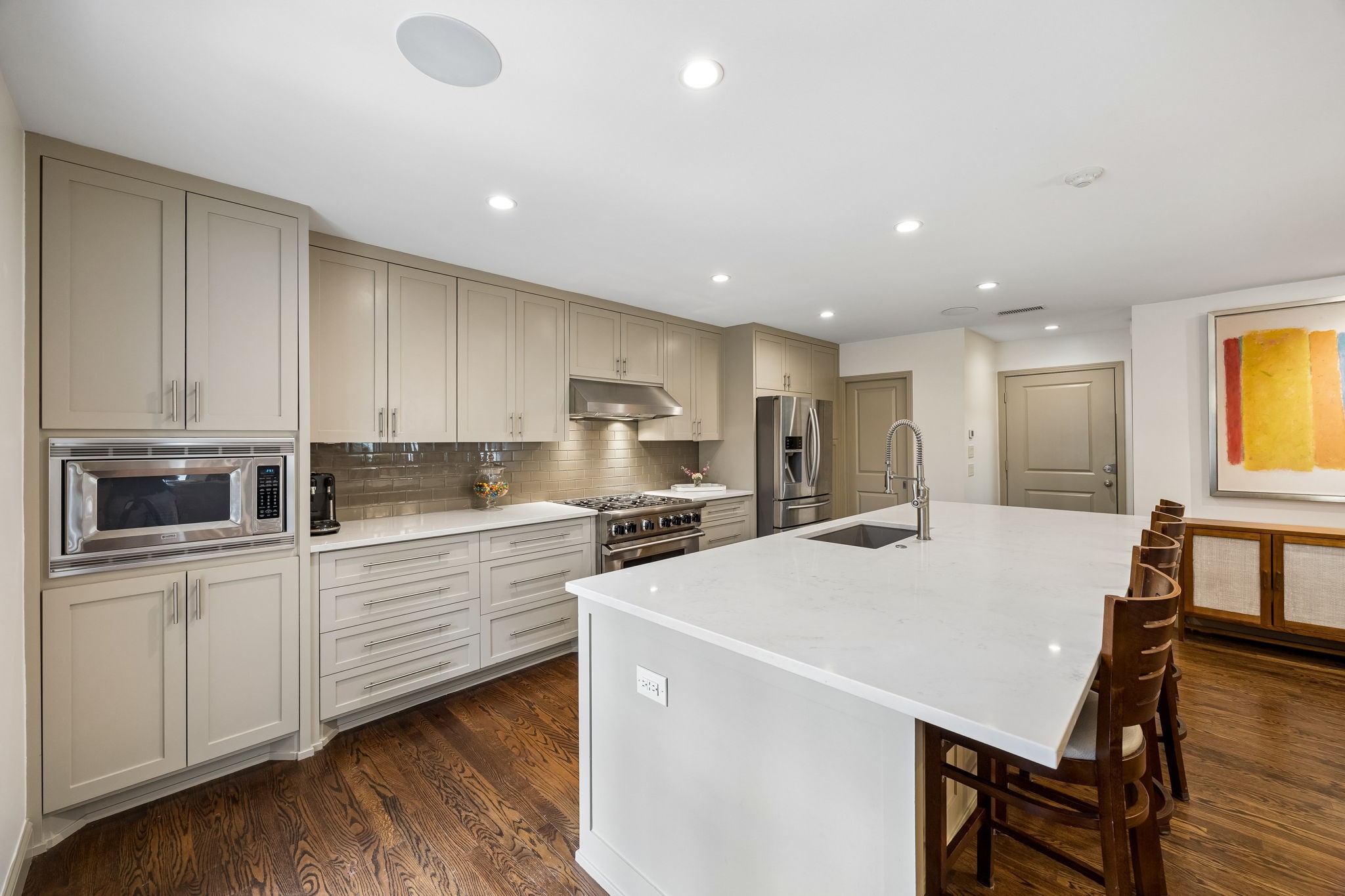 9261 Meadowglen Drive Dallas TX 75238