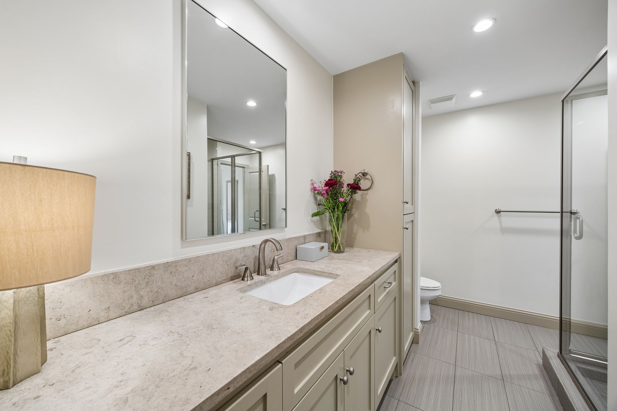 9261 Meadowglen Drive Dallas TX 75238