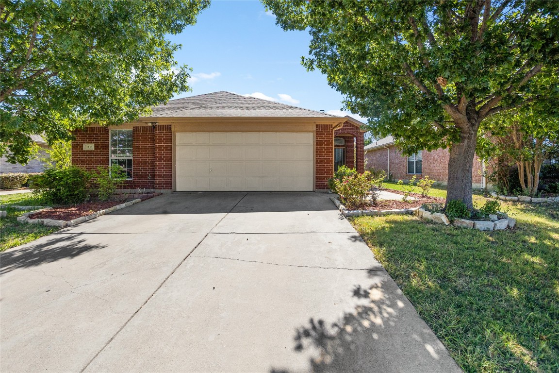 1111 Maria Drive Grand Prairie TX 75052