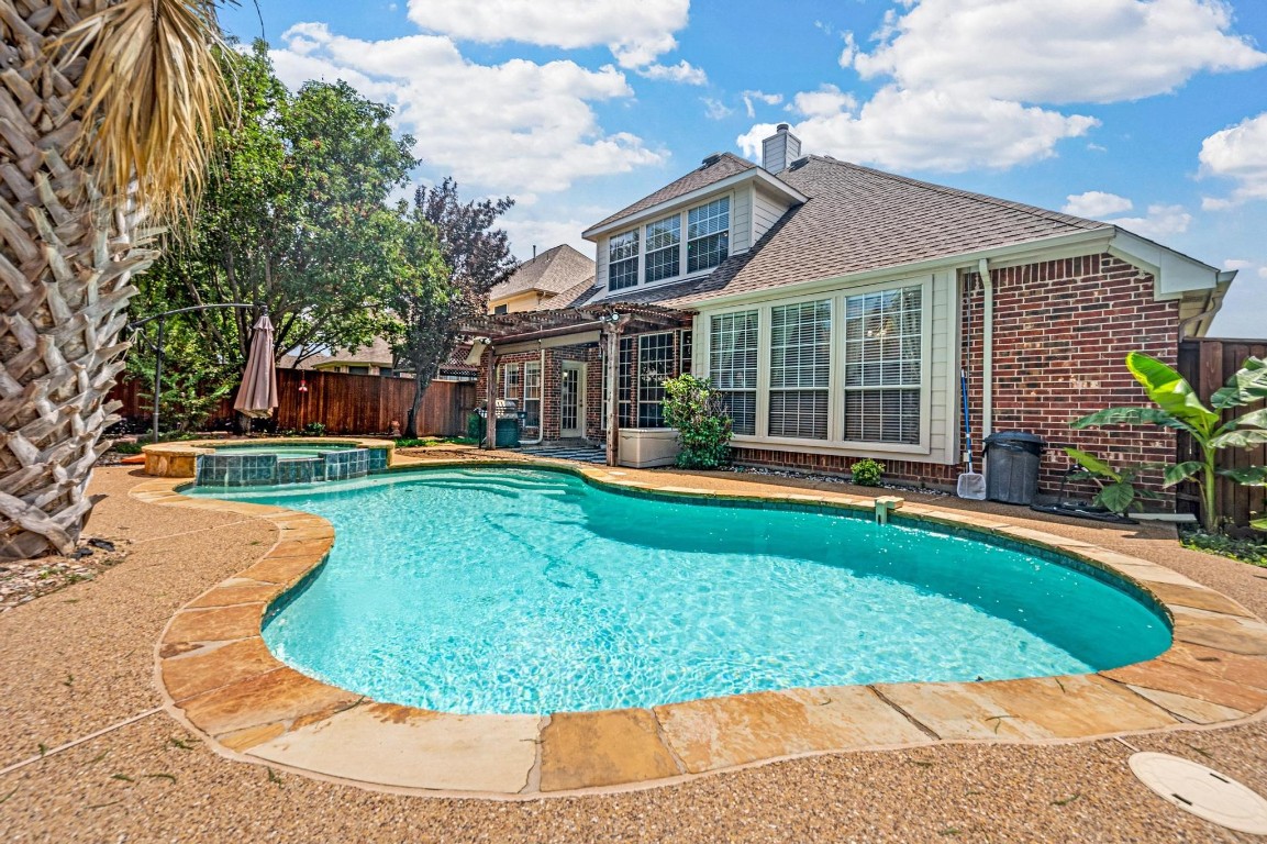 8631 Weston Lane Lantana TX 76226