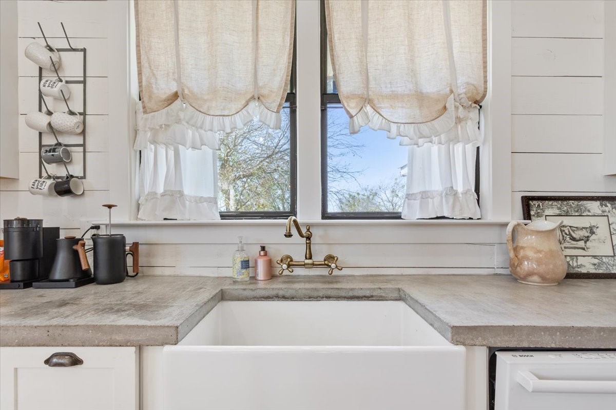 1591 Highway 144 Meridian TX 76665