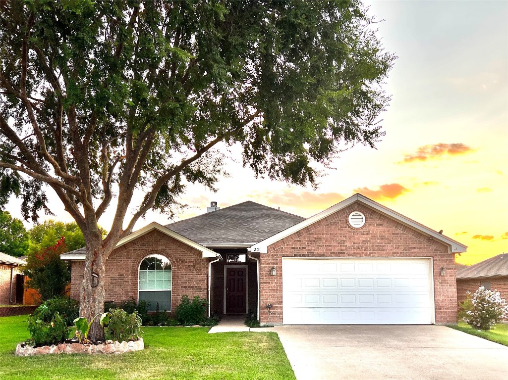 221 Whitestone Way Weatherford TX 76085