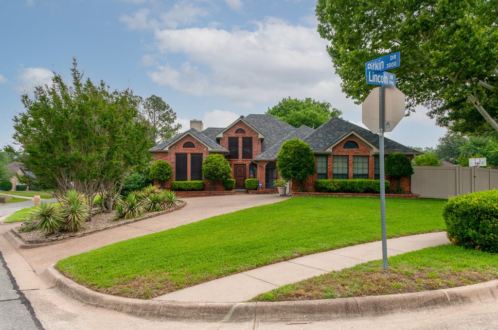 501 Lincoln Drive Arlington TX 76006
