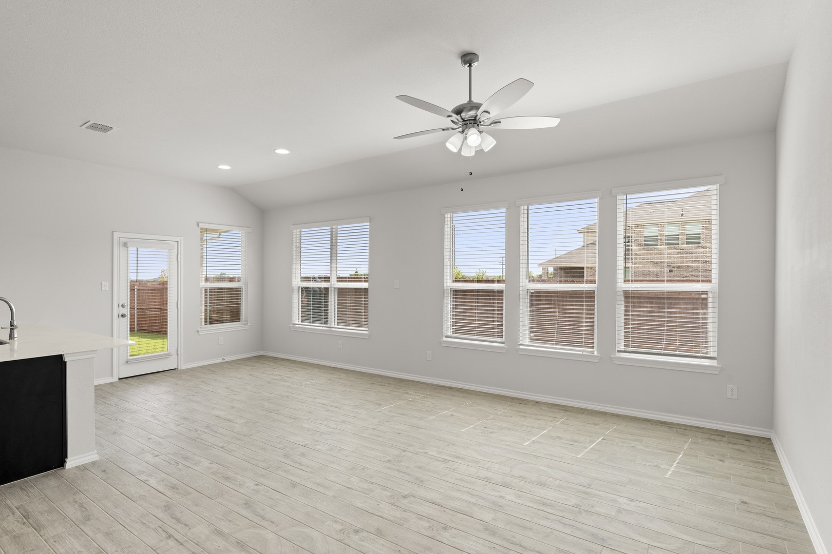 3124 Apple Creek Avenue Crandall TX 75114