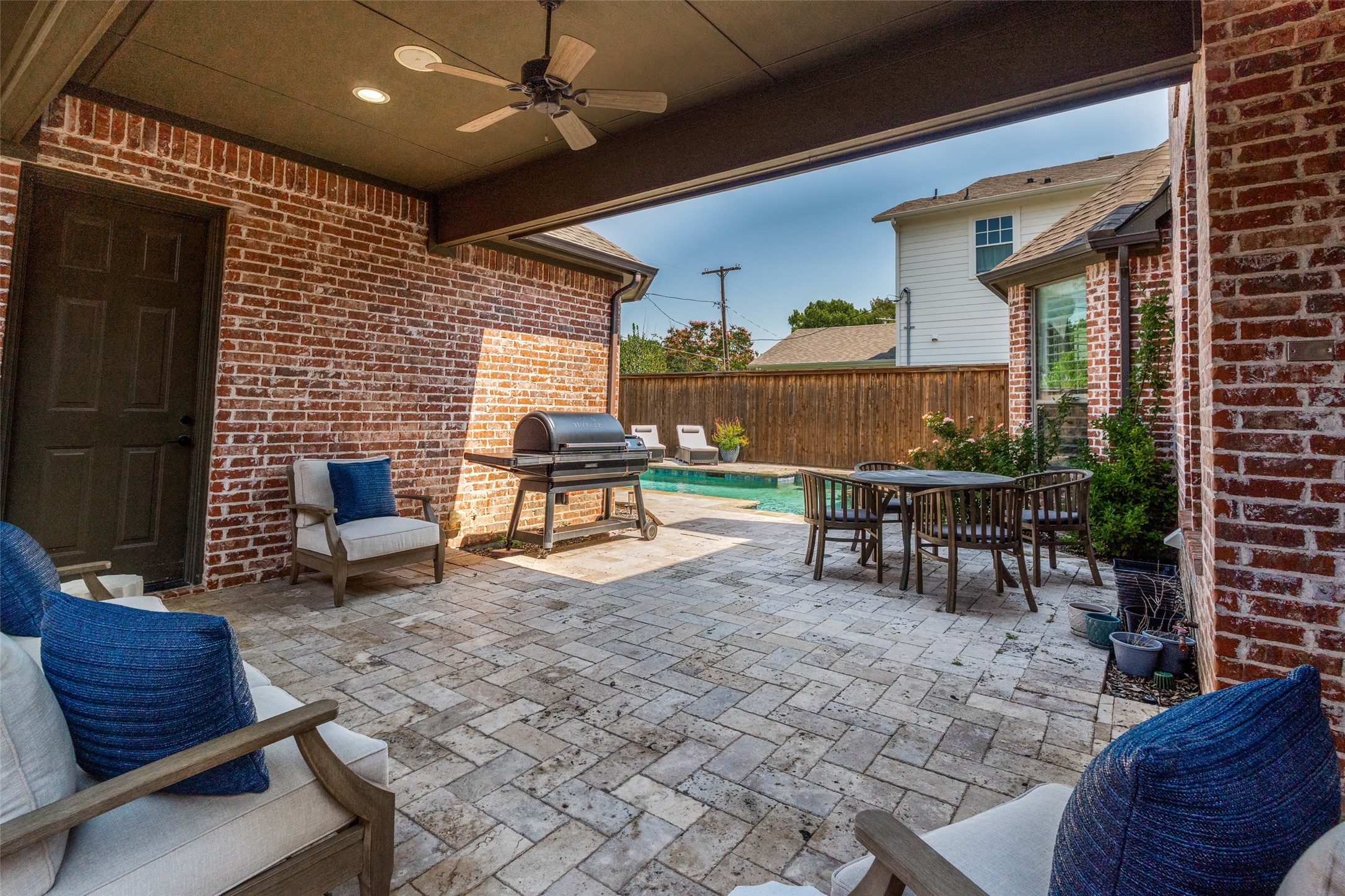 6039 Goodwin Avenue Dallas TX 75206