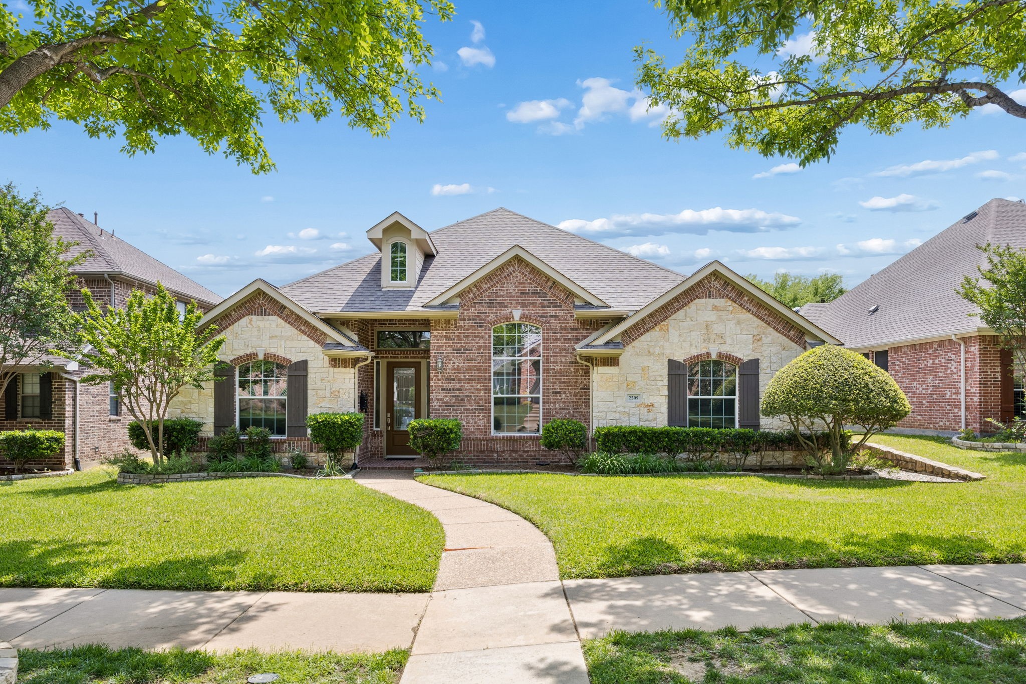 2209 Stonehenge Lane Lewisville TX 75056