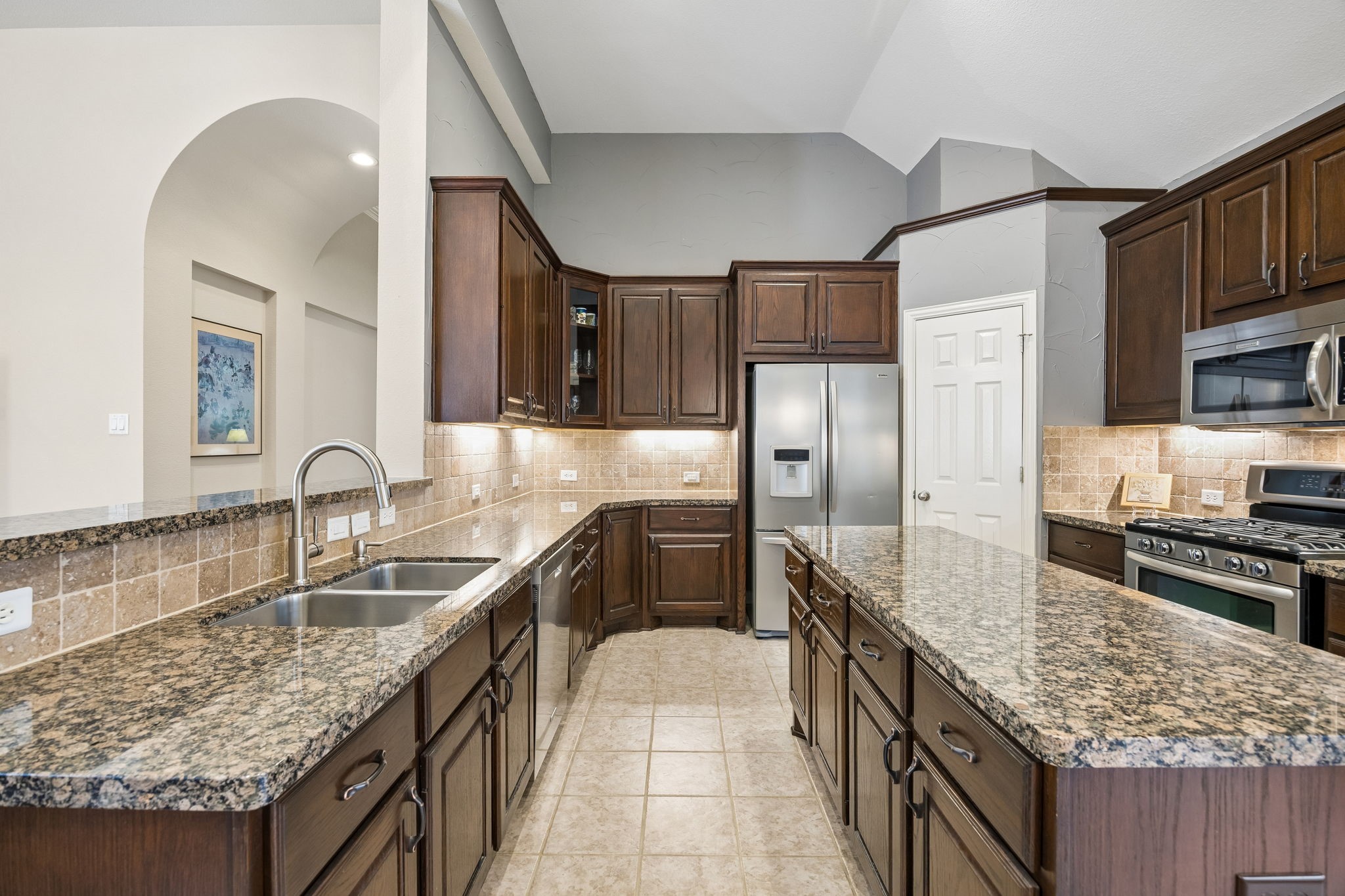2209 Stonehenge Lane Lewisville TX 75056