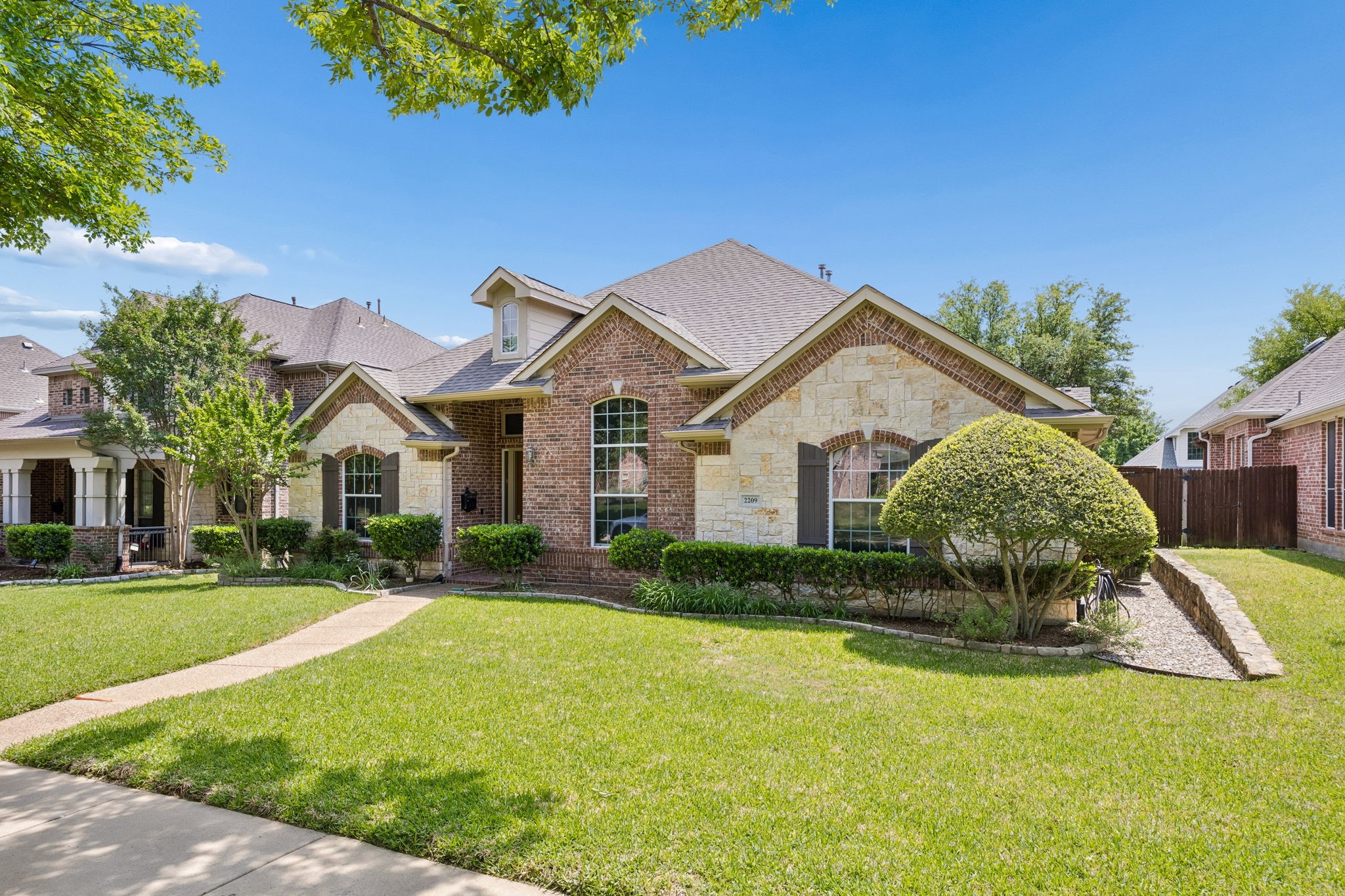 2209 Stonehenge Lane Lewisville TX 75056