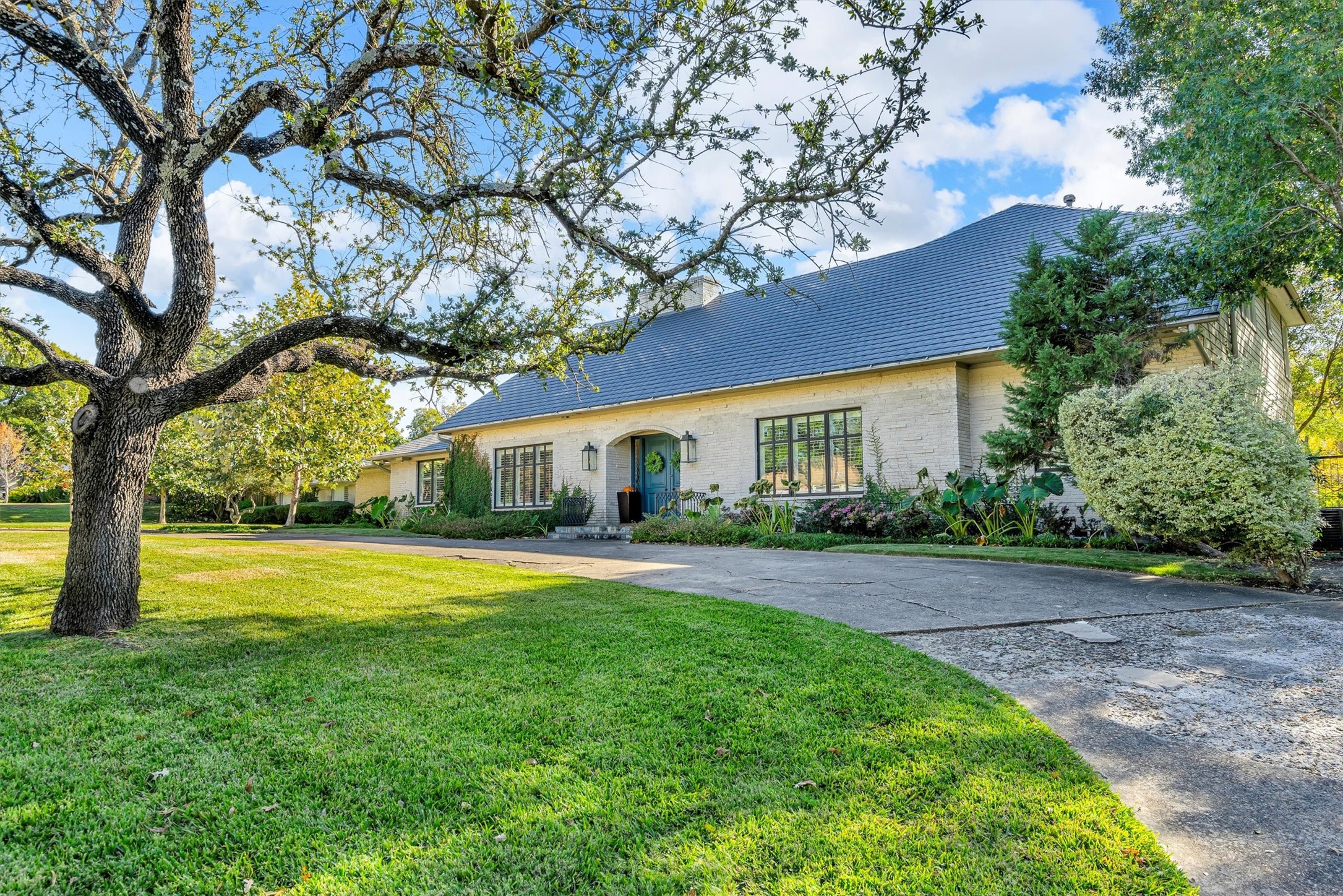 7140 Spring Valley Road Dallas TX 75254