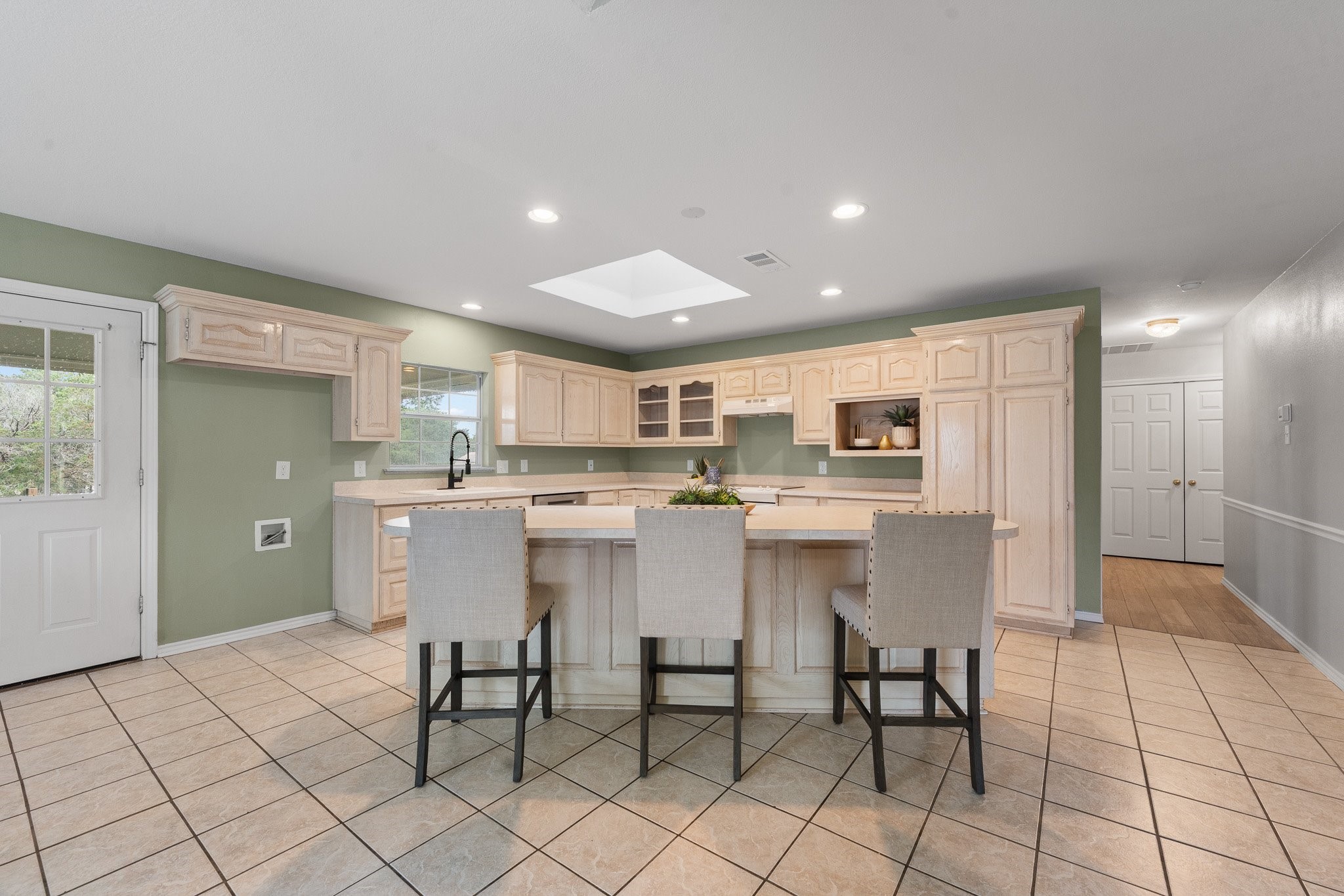 639 S Rough Creek Court Granbury TX 76048