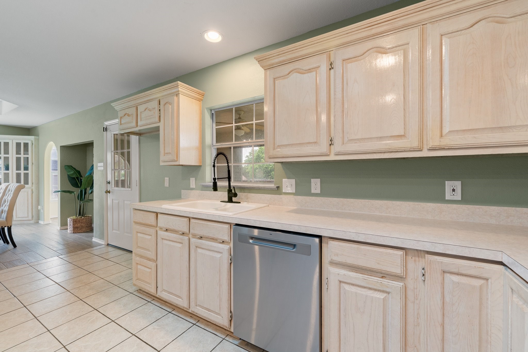 639 S Rough Creek Court Granbury TX 76048