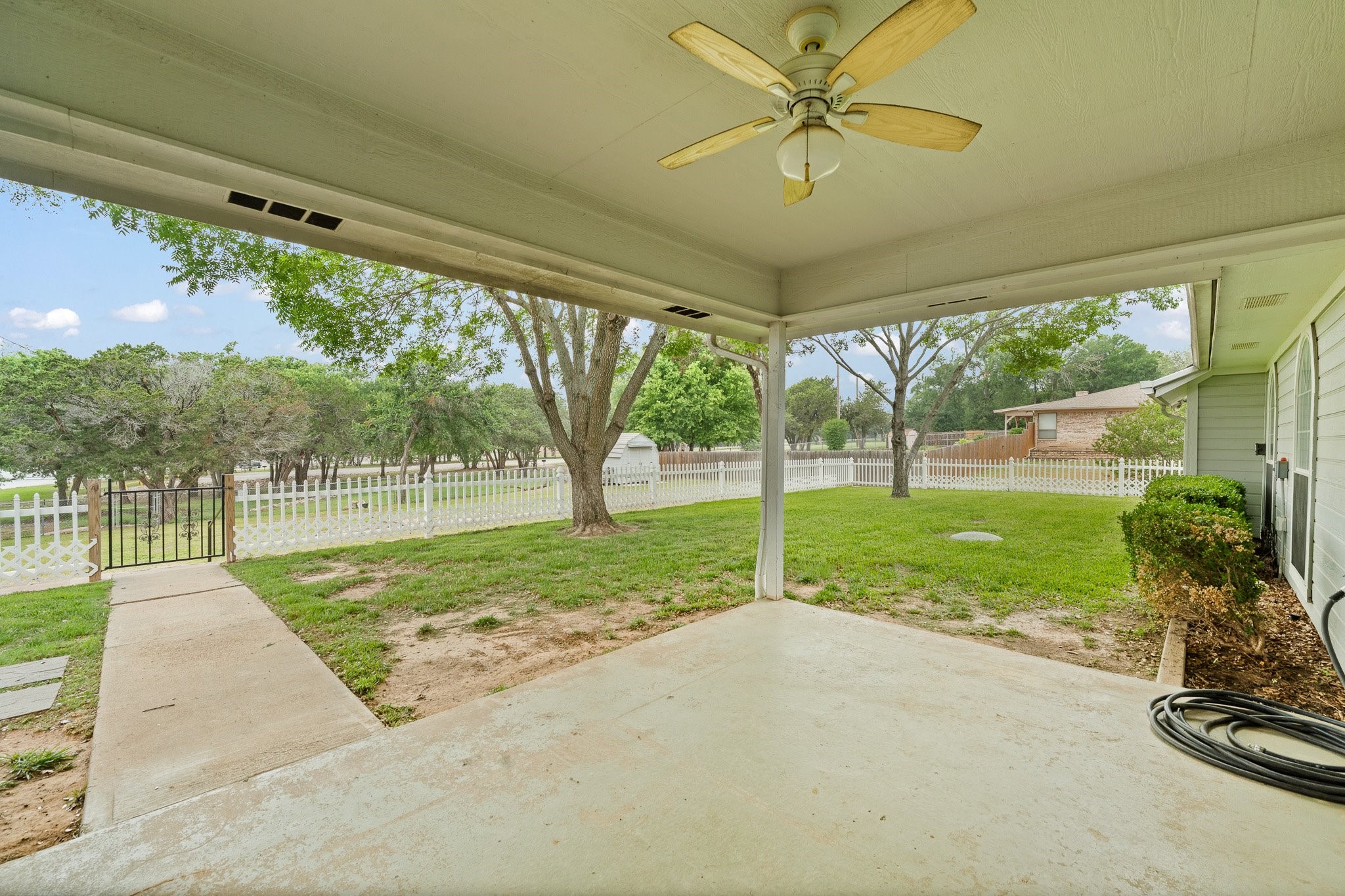 639 S Rough Creek Court Granbury TX 76048