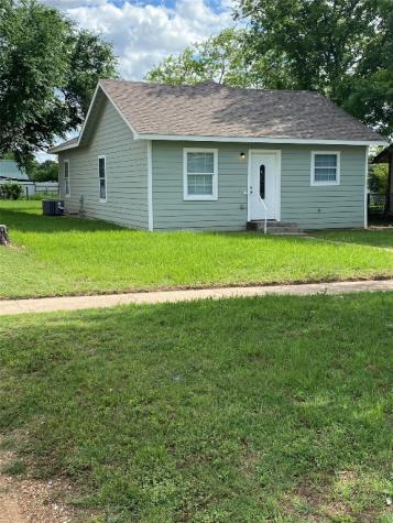 1206 3rd Street Graham TX 76450