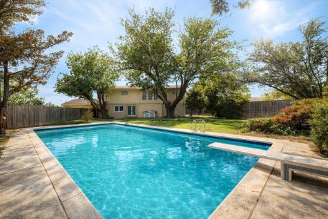 12 Creekwood Circle Richardson TX 75080