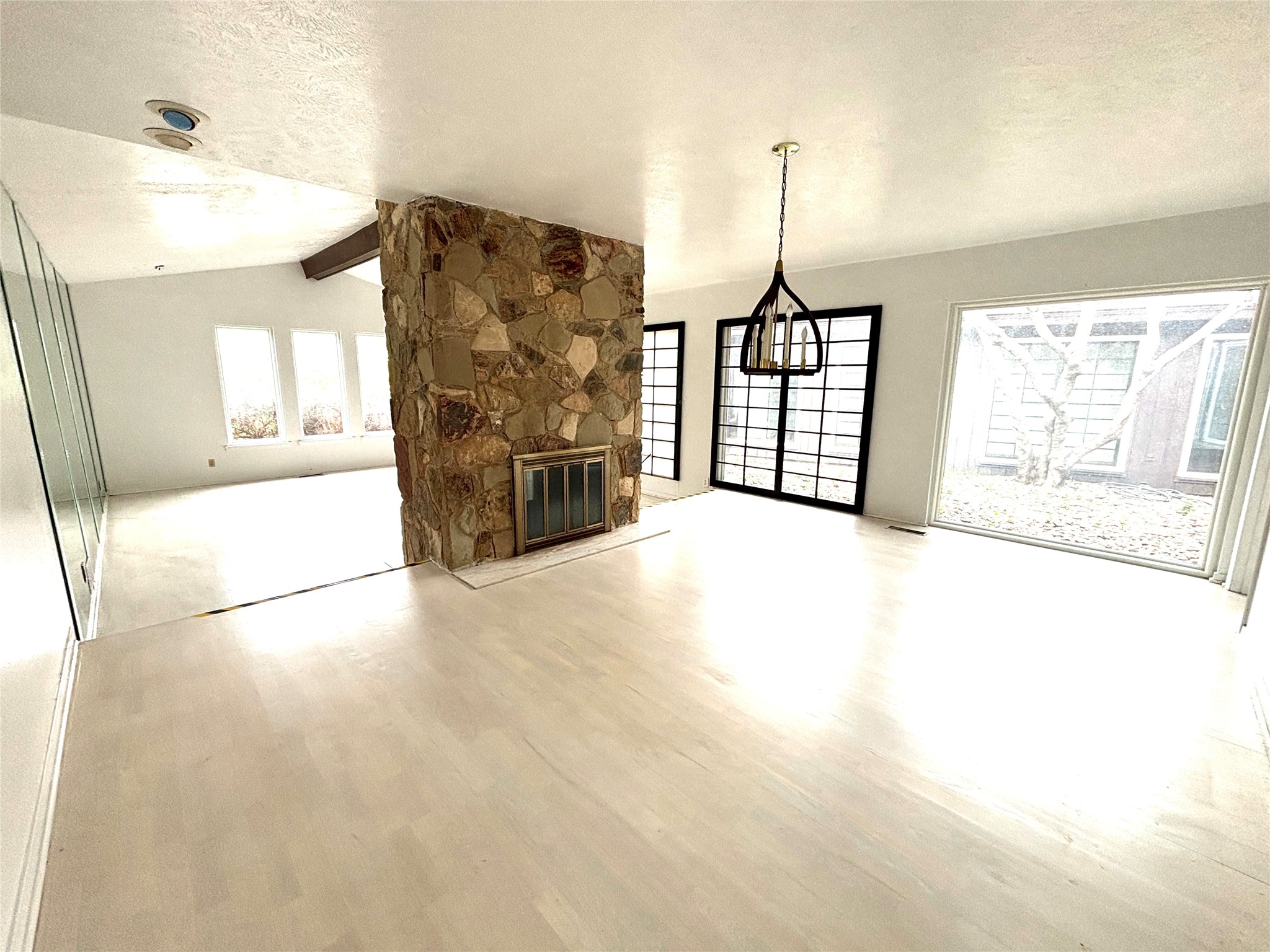 12 Creekwood Circle Richardson TX 75080