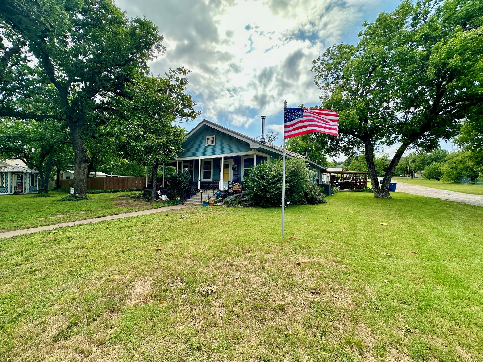 121 N Homer Street Ranger TX 76470