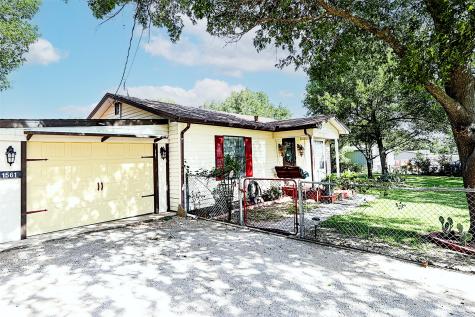 1561 Fm 1816 Bowie TX 76230