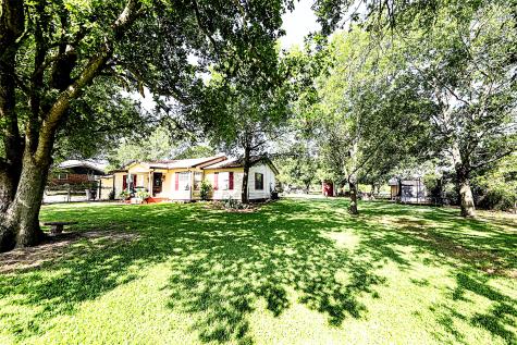 1561 Fm 1816 Bowie TX 76230