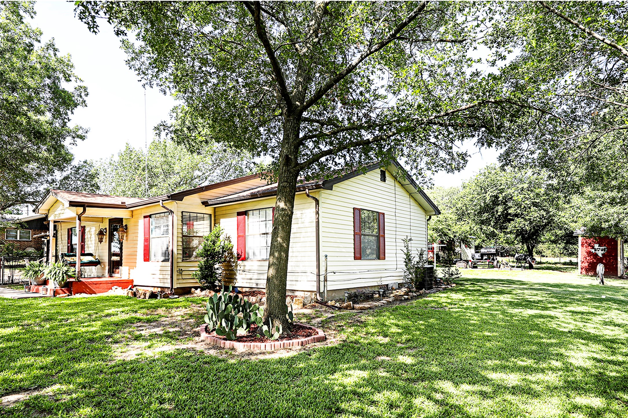 1561 Fm 1816 Bowie TX 76230