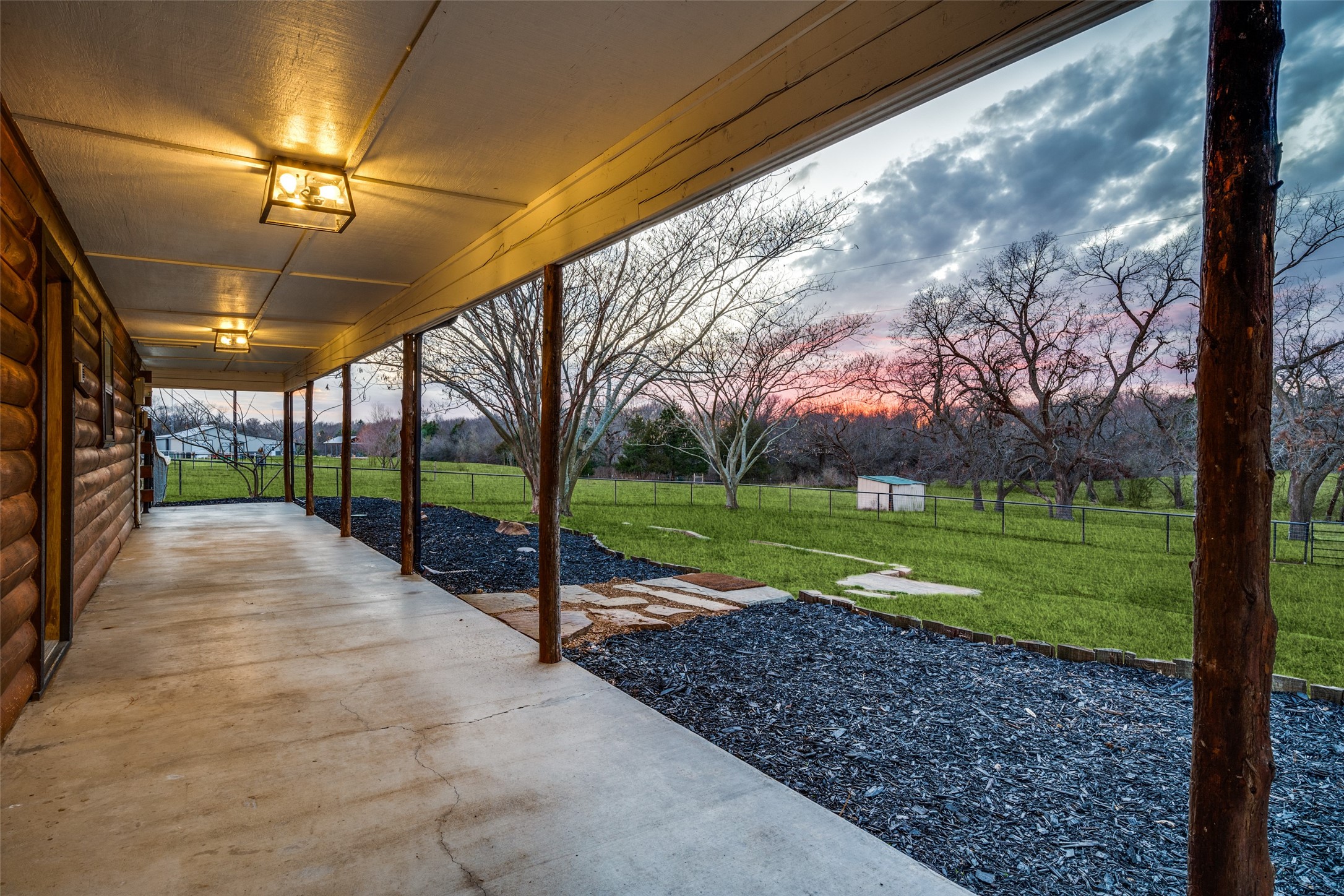 1353 Spring Creek Road Collinsville TX 76233