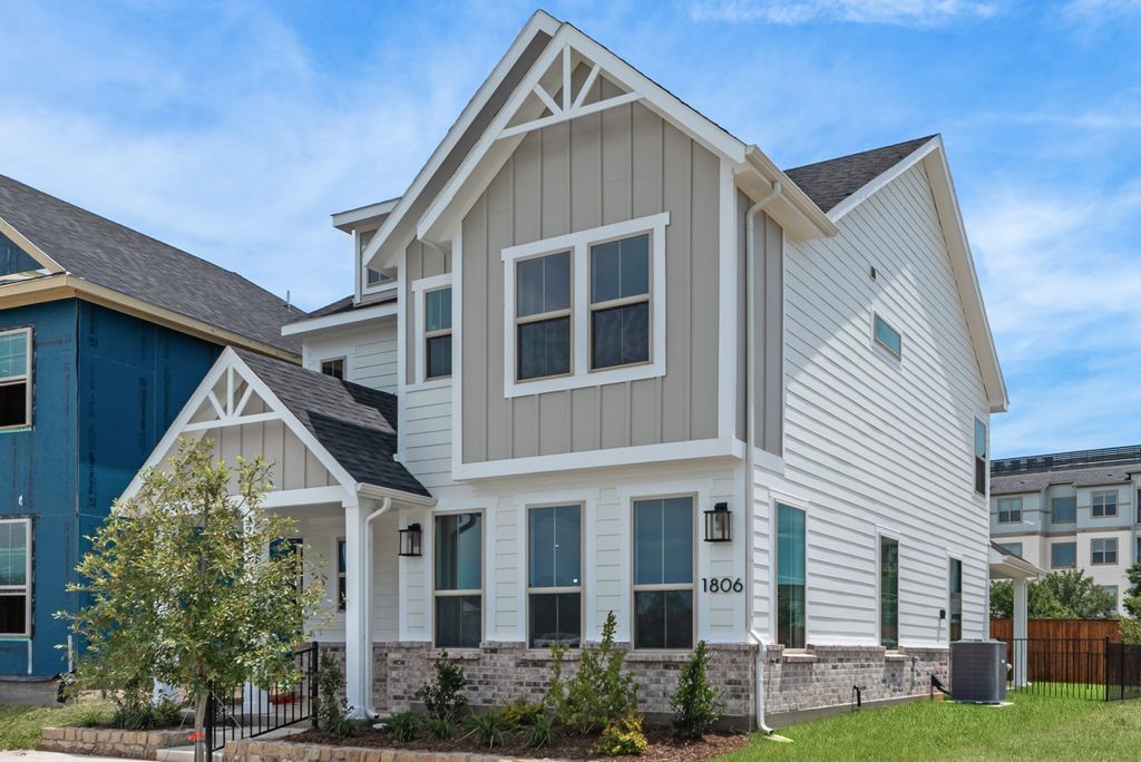 1806 Waterwalk Drive Rowlett TX 75088