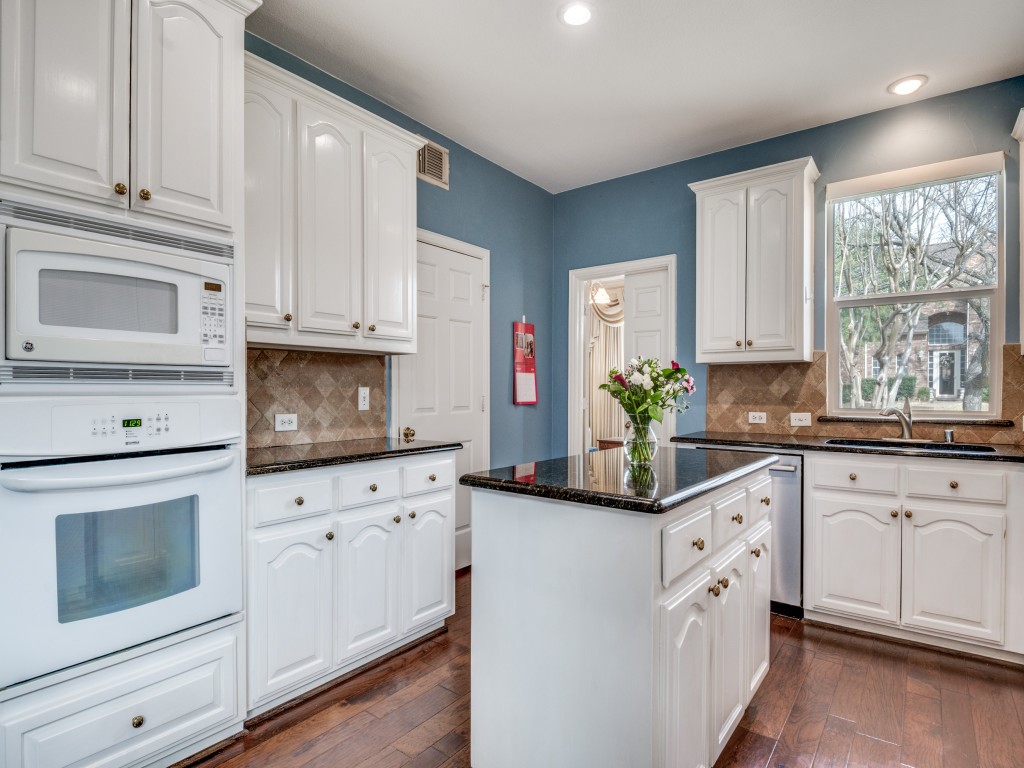 2006 Hillside Drive Rowlett TX 75088