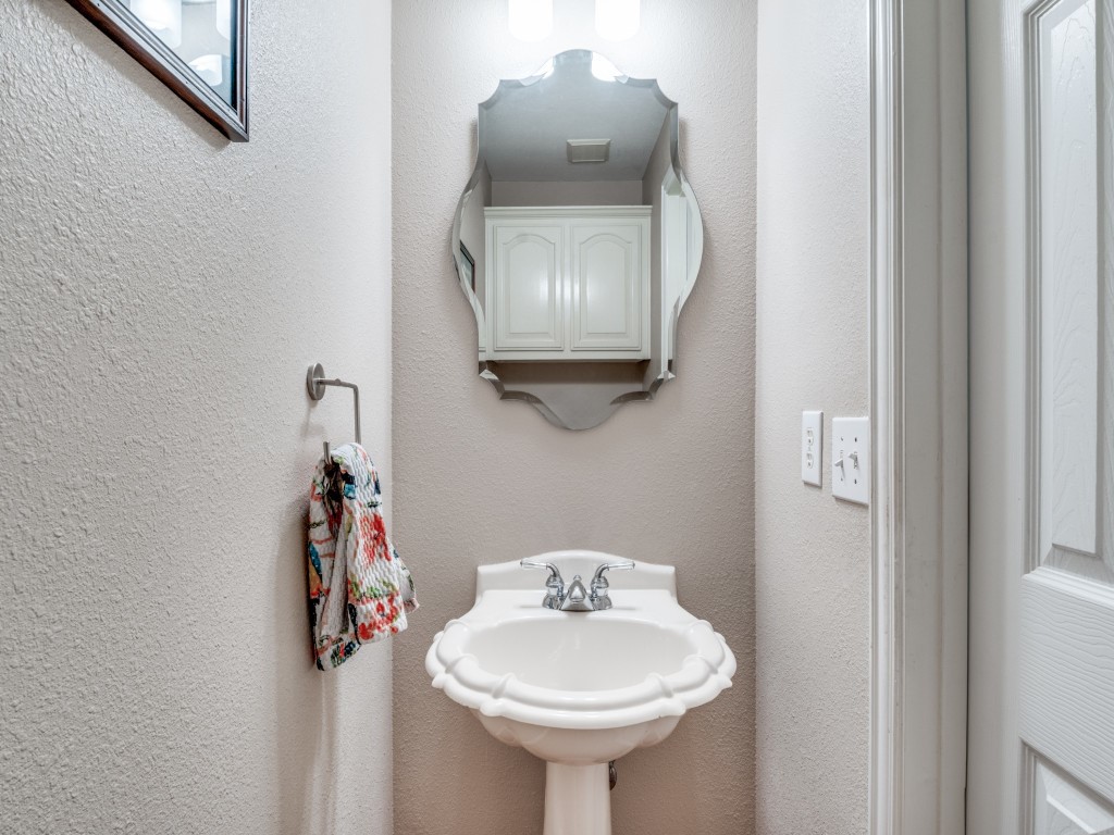 2006 Hillside Drive Rowlett TX 75088