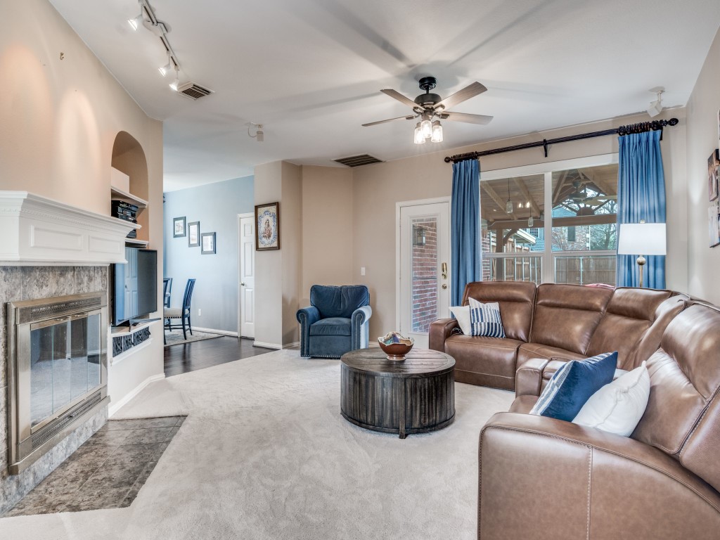 2006 Hillside Drive Rowlett TX 75088