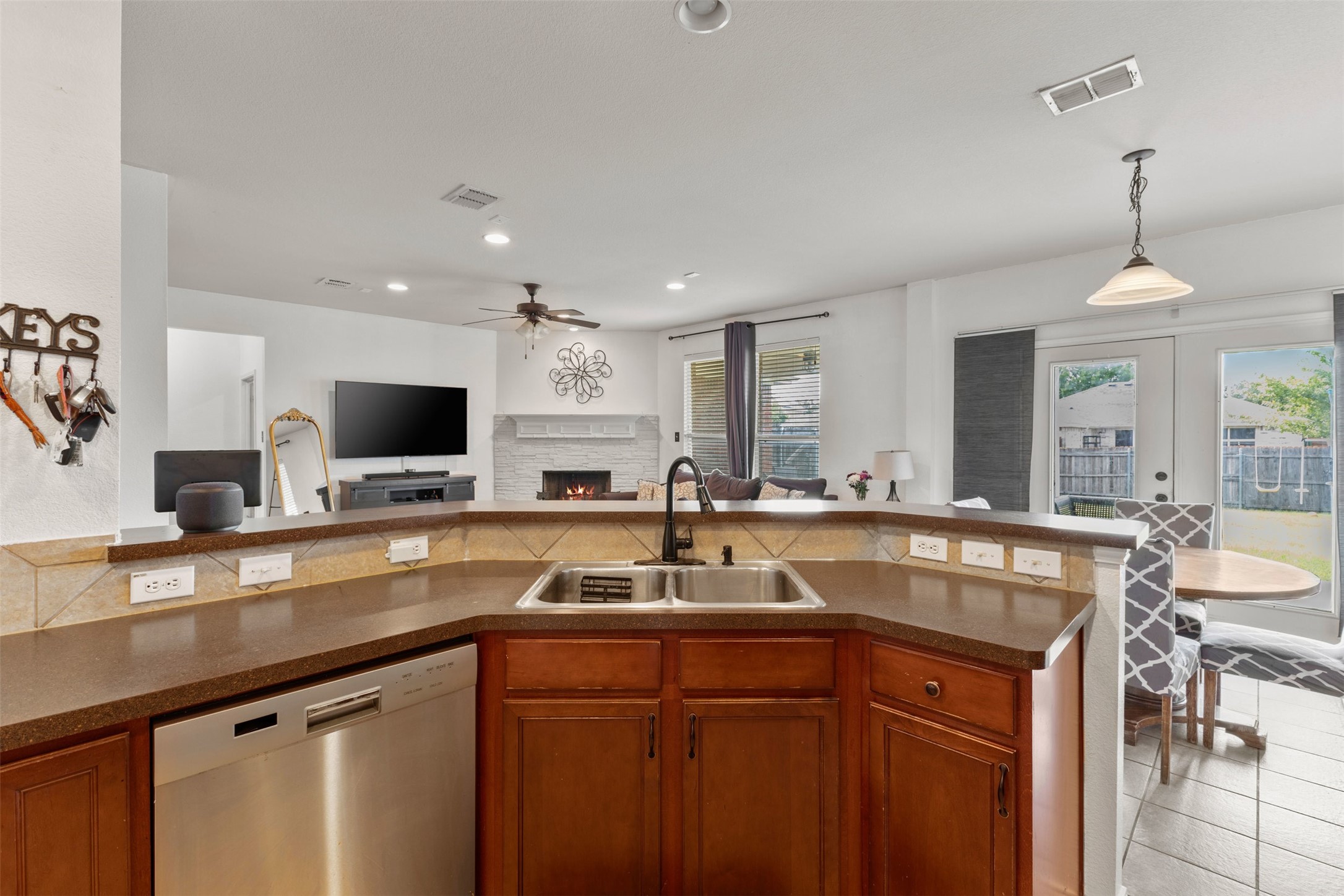 1362 Vermont Avenue Lancaster TX 75134