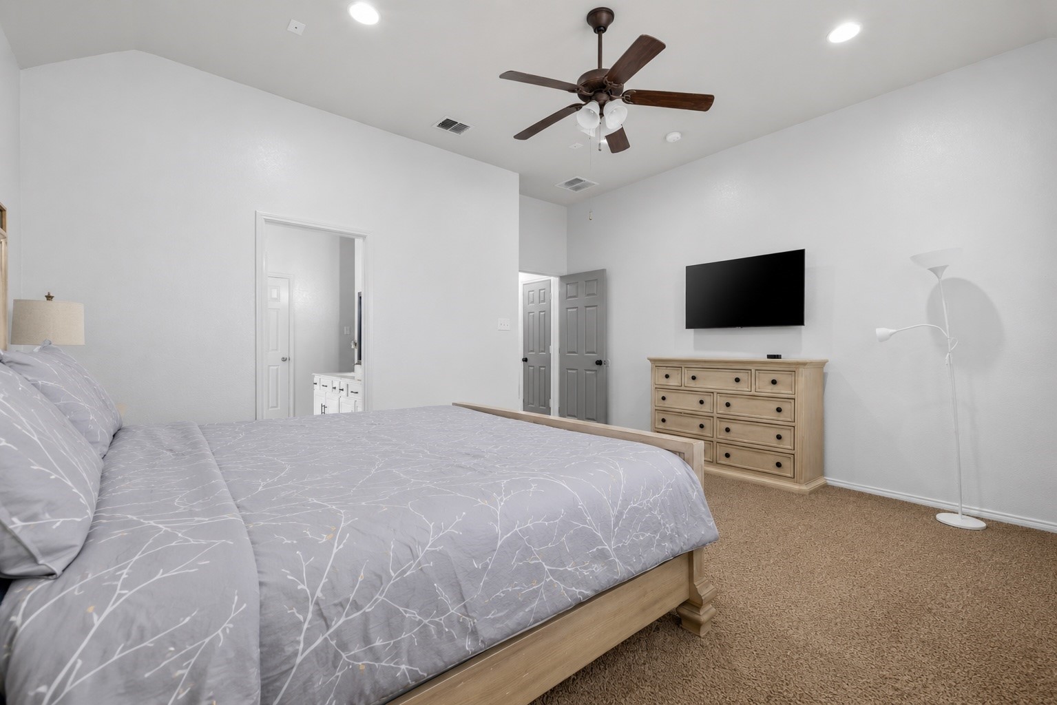 1362 Vermont Avenue Lancaster TX 75134