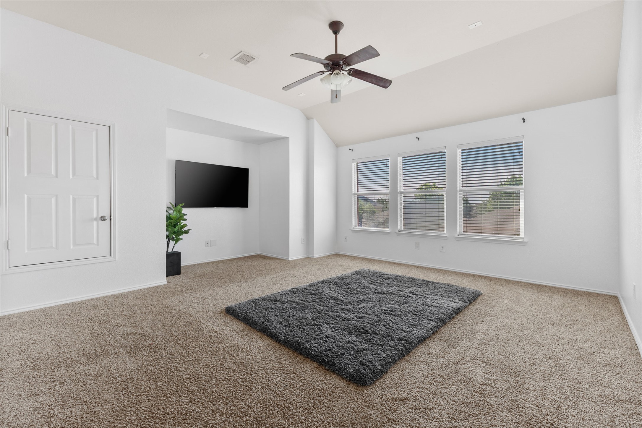 1362 Vermont Avenue Lancaster TX 75134