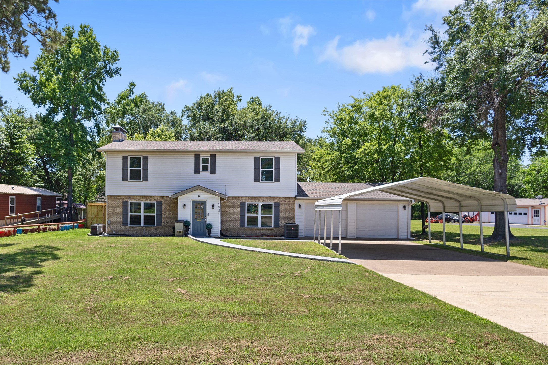 164 Arrowhead Street Mabank TX 75156