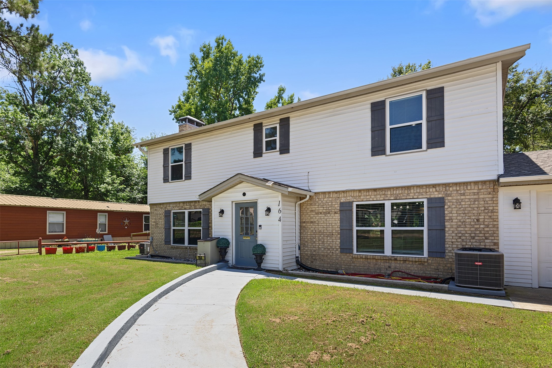 164 Arrowhead Street Mabank TX 75156