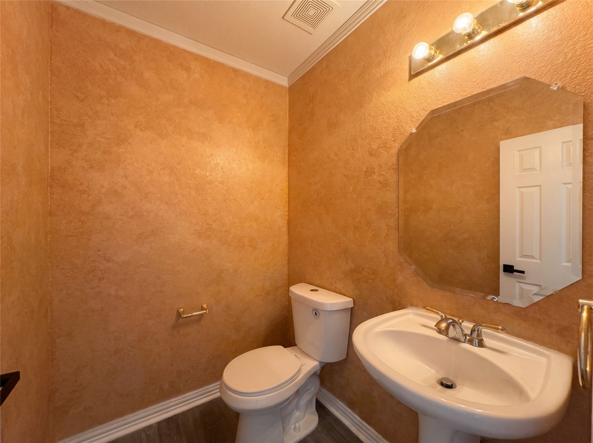 3853 Wintergreen Drive Plano TX 75074