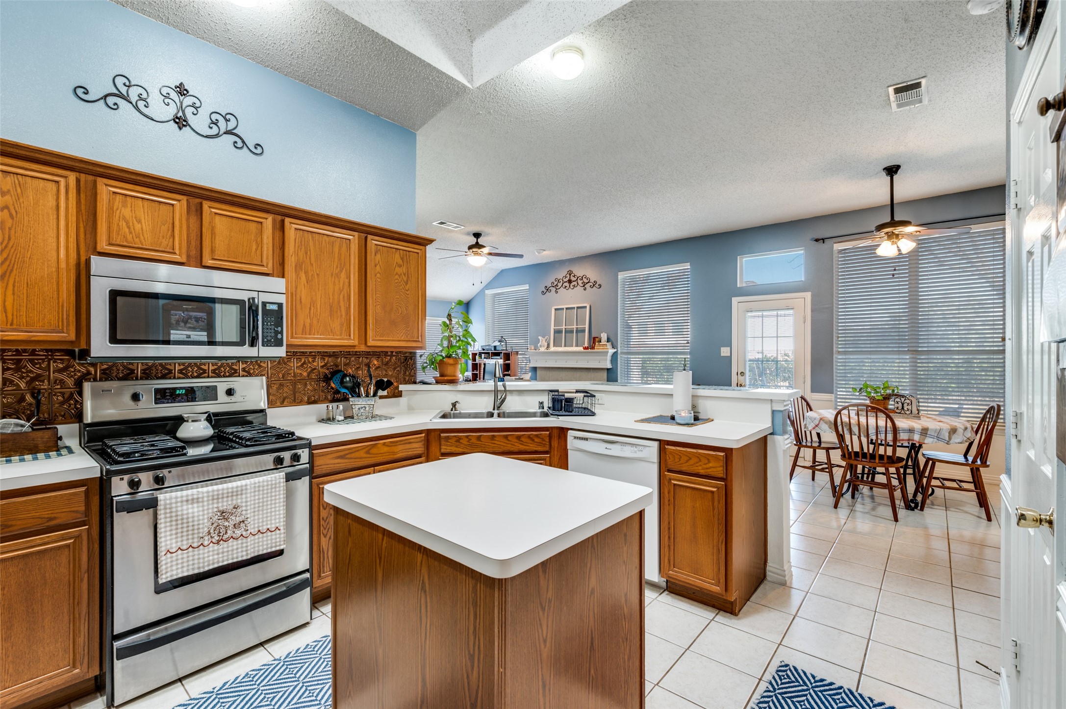 115 Dogwood Trail Shady Shores TX 76208