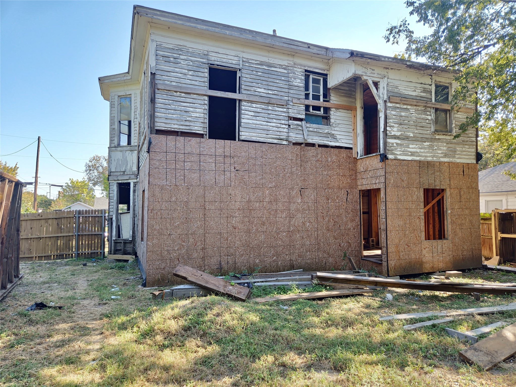 650 W 6th Avenue Corsicana TX 75110