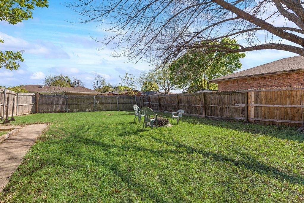708 Shady Creek Trail Mesquite TX 75150