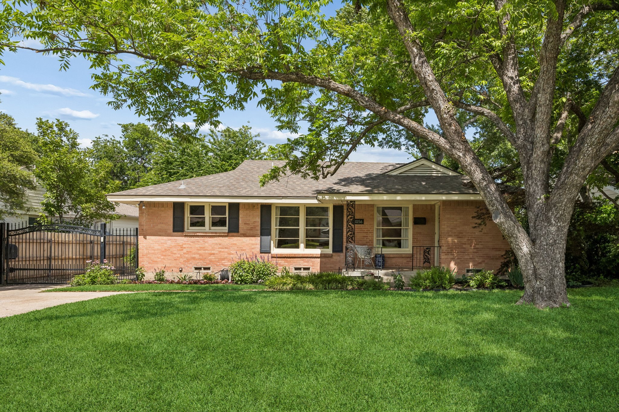 10156 Baronne Circle Dallas TX 75218