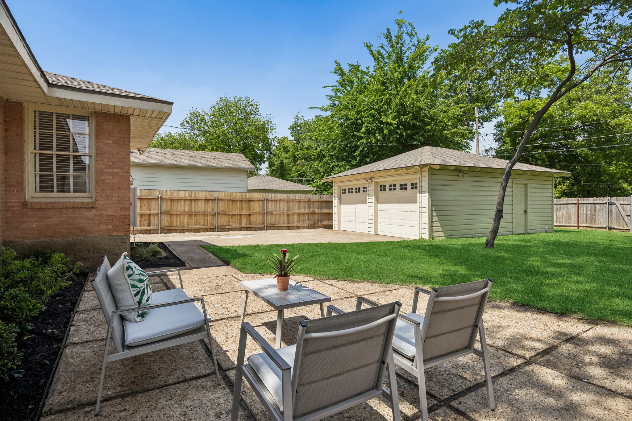 10156 Baronne Circle Dallas TX 75218