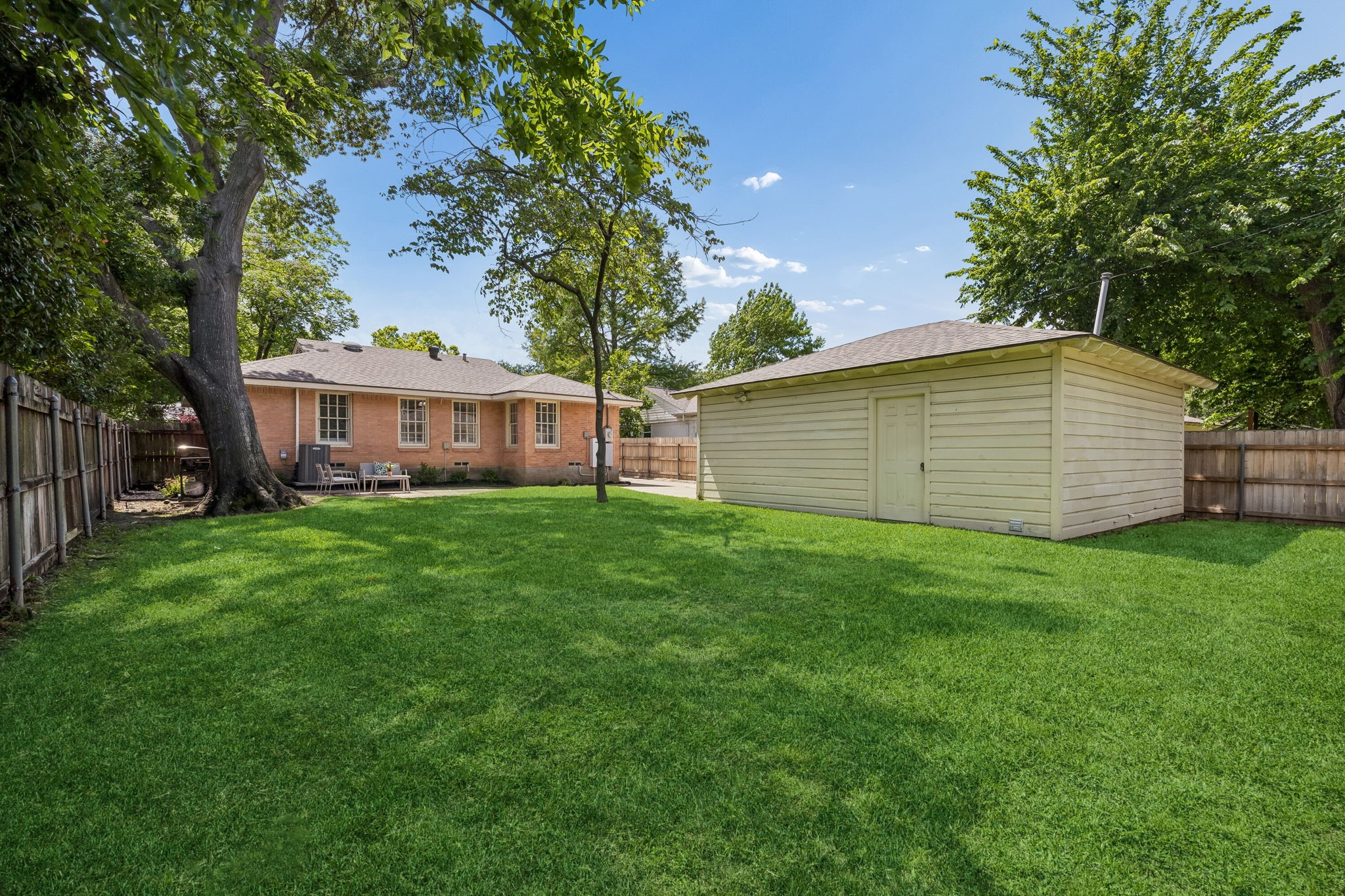 10156 Baronne Circle Dallas TX 75218