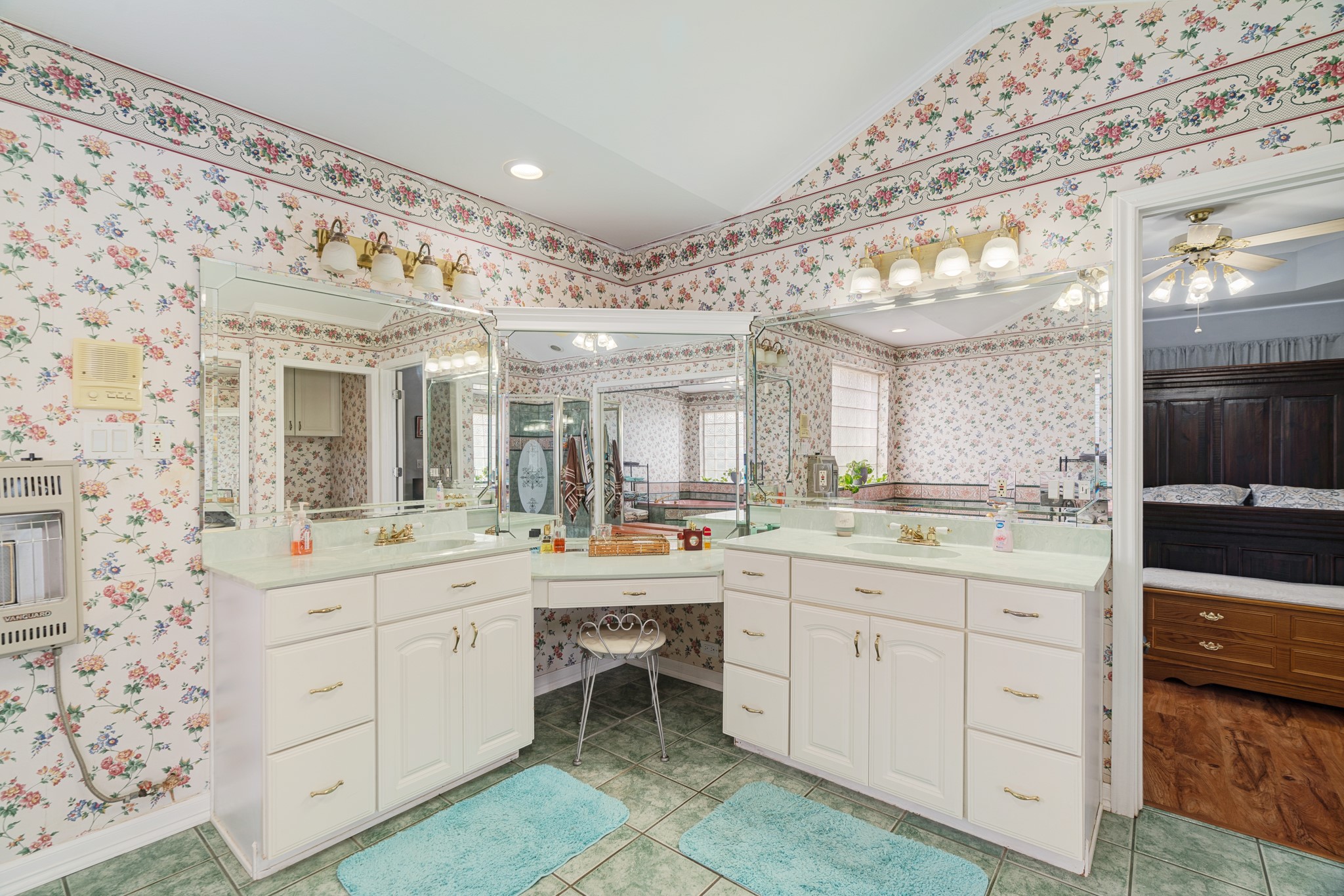 1005 E Highway 82 Blossom TX 75416