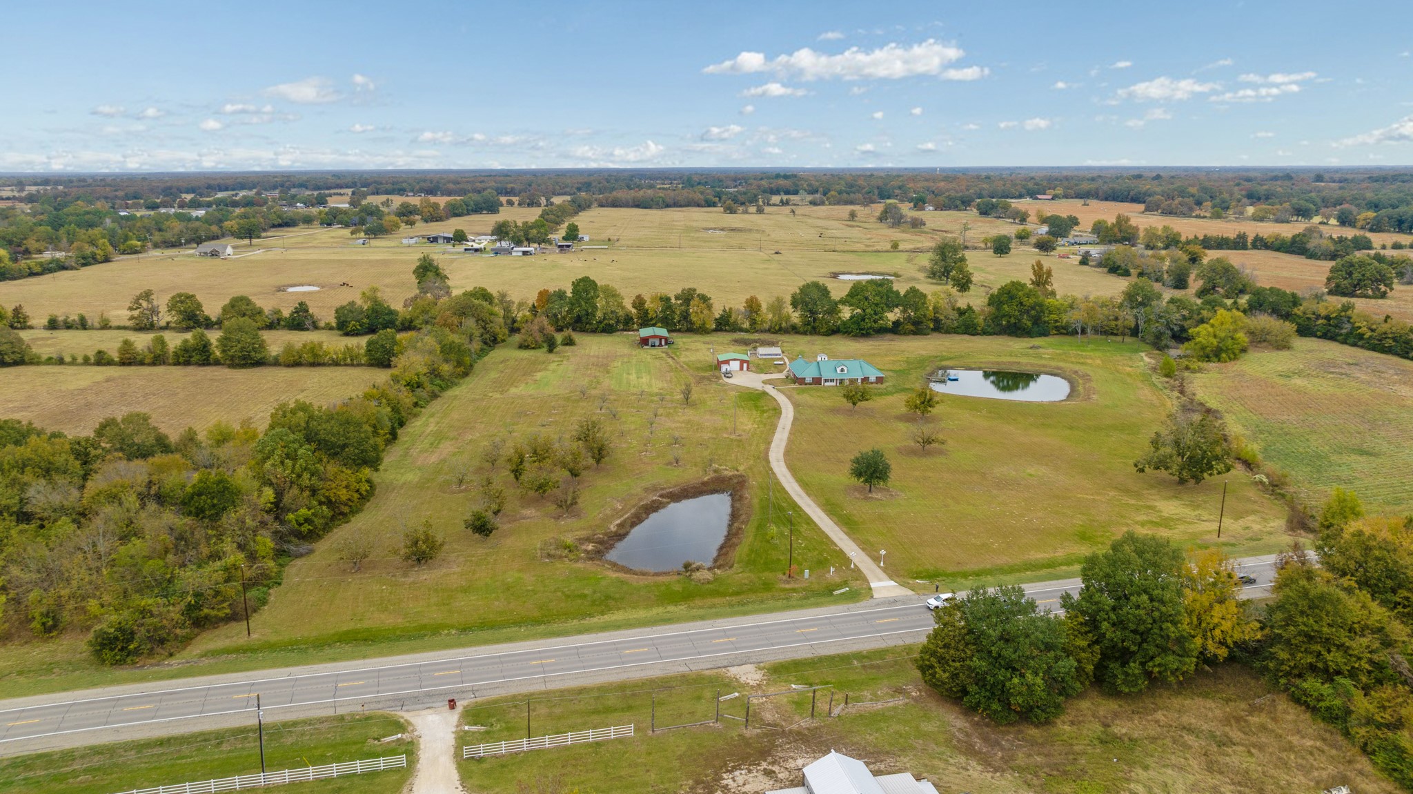 1005 E Highway 82 Blossom TX 75416