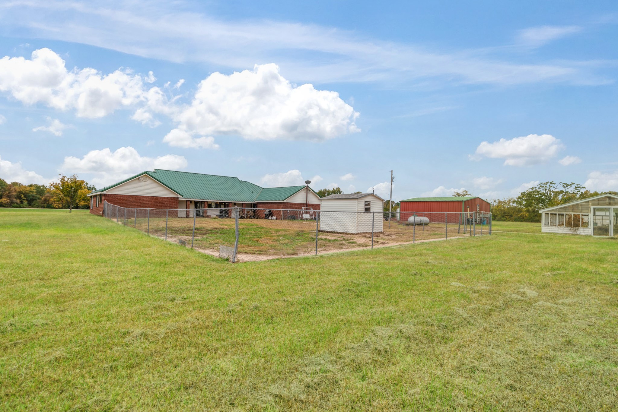 1005 E Highway 82 Blossom TX 75416