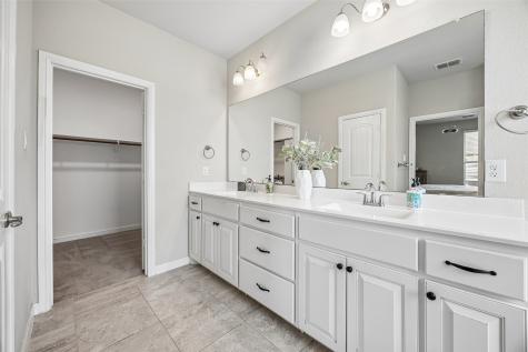 1904 Cardinal Way Argyle TX 76226