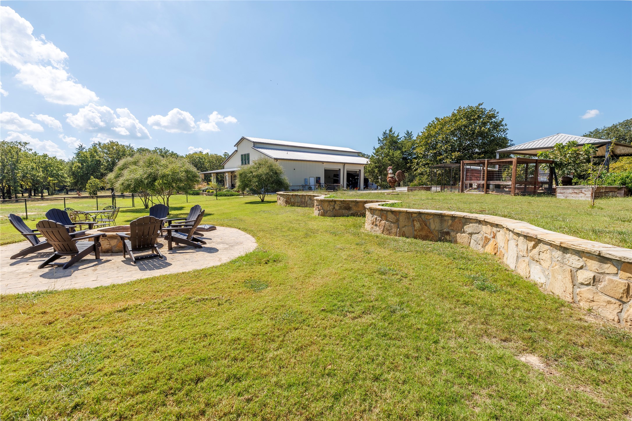 1639 Bloomfield Road Valley View TX 76272