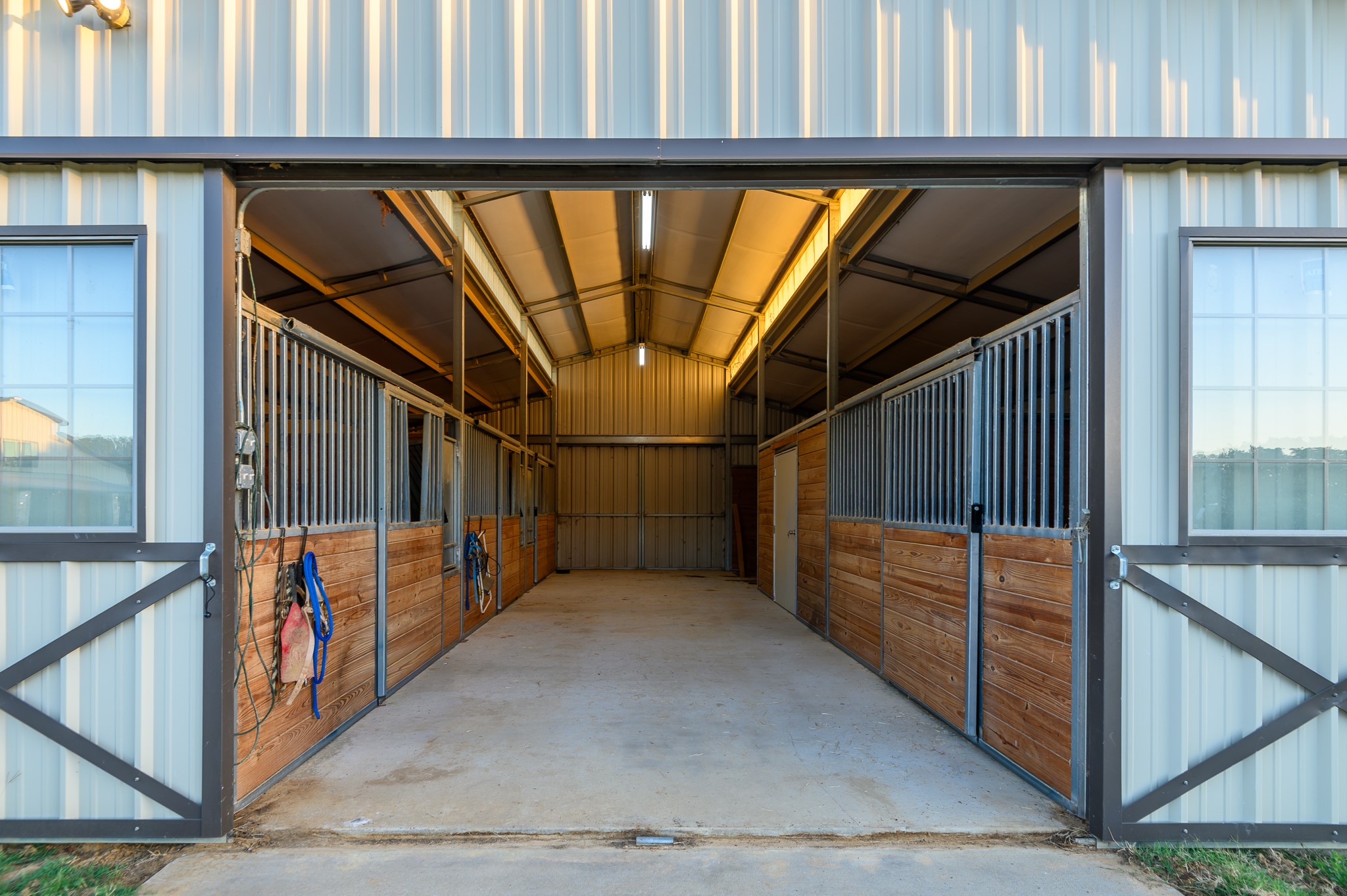 1639 Bloomfield Road Valley View TX 76272